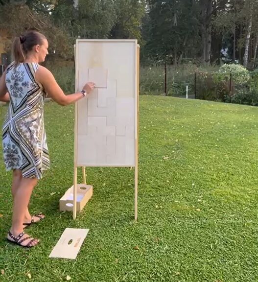 FREE STANDING TETRIS