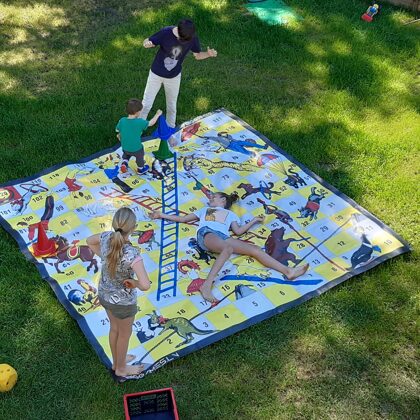 Garden games. The big circus. Game rental. Entertainment for children. Party games.