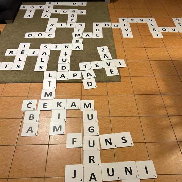 SCRABBLE.