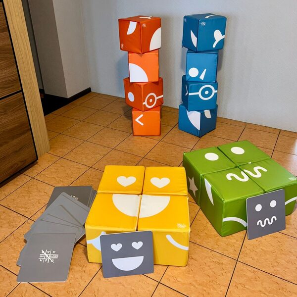 Emoji soft cube puzzle.