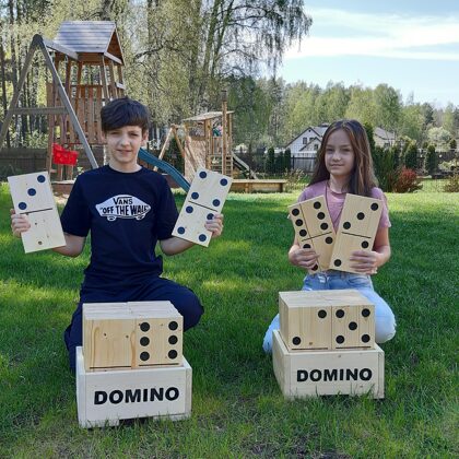Giant domino. Garden domino. Wedding games. Entertainment and relaxation.