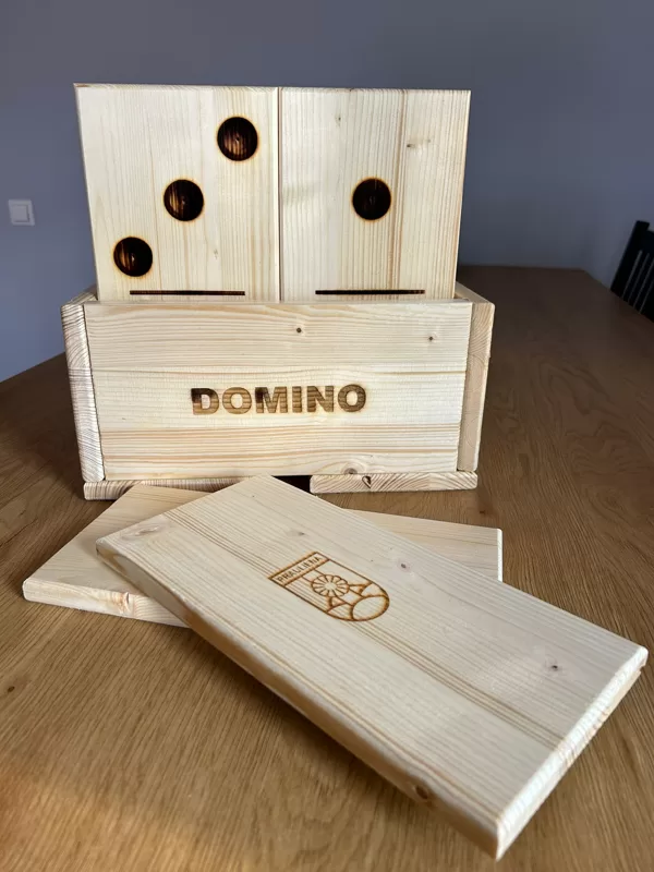 Domino