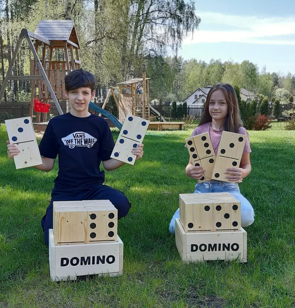 Lielais domino. Dārza domino. Spēles kāzās. Izklaide un atpūta.